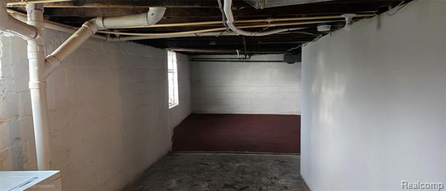 Builiding view twenty three for 205 Hughes, Pontiac, MI. 48341