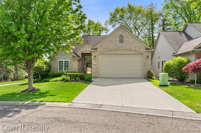 front view for 1250 Windsong Dr, Waterford, Mi. 48327