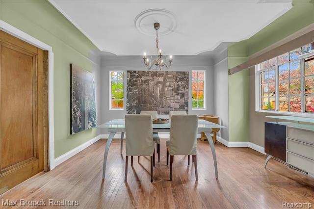 Builiding view eight for 2085 Pontiac, Keego Harbor, MI. 48320