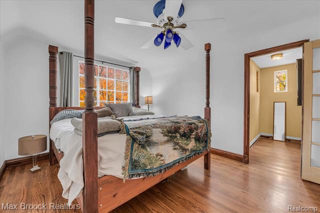 Builiding view seventeen for 2085 Pontiac, Keego Harbor, MI. 48320