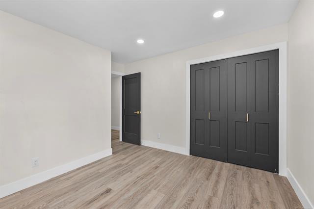 Builiding view fourteen for 2051 Avondale, Keego Harbor, MI. 48320