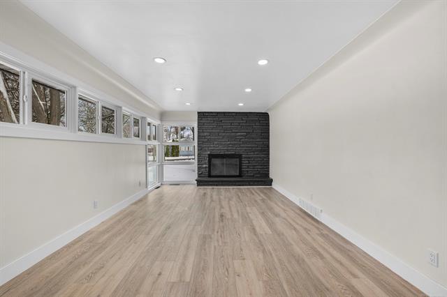 Builiding view three for 2051 Avondale, Keego Harbor, MI. 48320