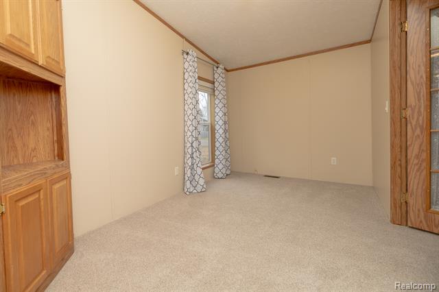 Builiding view seventeen for 9198 Ashdown, White Lake, MI. 48386