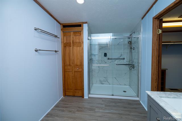 Builiding view twenty for 9198 Ashdown, White Lake, MI. 48386