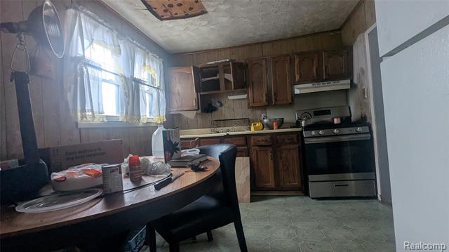 Builiding view one for 447 E Wilson, Pontiac, MI. 48341