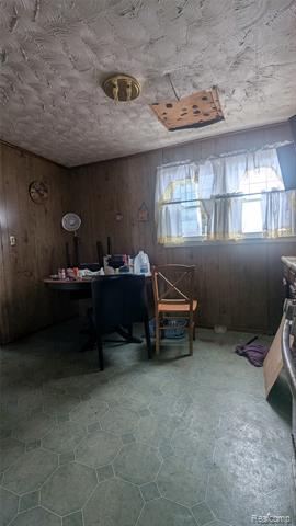 Builiding view three for 447 E Wilson, Pontiac, MI. 48341