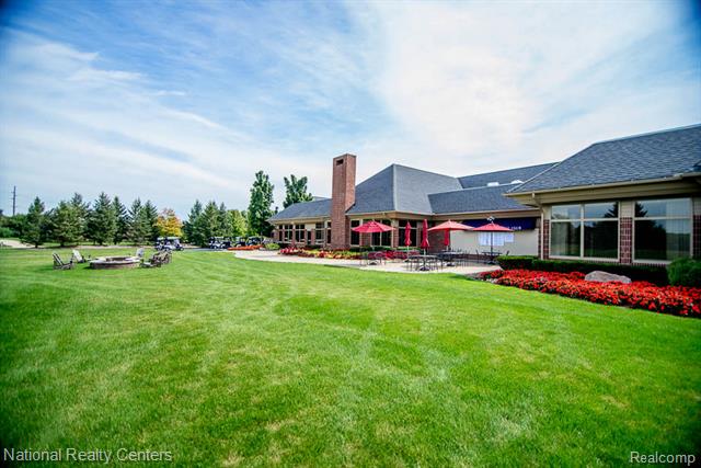 Builiding view fifty three for 1042 Saint Andrews, Highland, MI. 48357