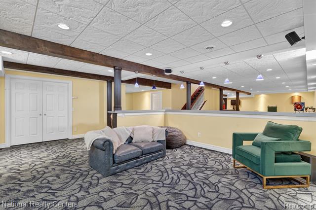 Builiding view thirty two for 1042 Saint Andrews, Highland, MI. 48357