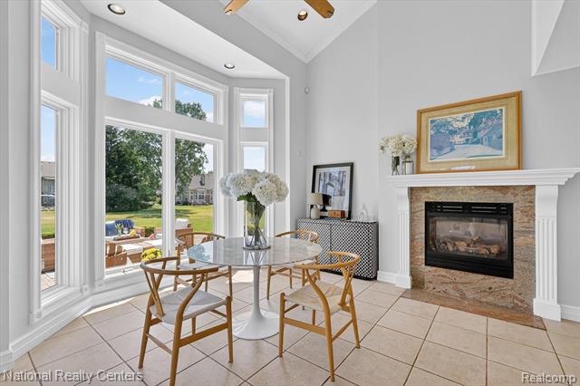 Builiding view twelve for 1042 Saint Andrews, Highland, MI. 48357