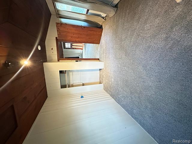 Builiding view seven for 941 Shoshone, Waterford, MI. 48327