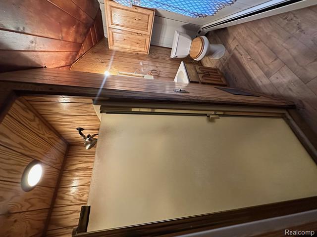 Builiding view two for 941 Shoshone, Waterford, MI. 48327