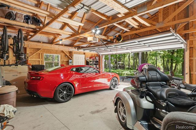 Builiding view forty one for 356 Avanti, Highland, MI. 48357
