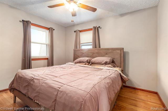 Builiding view twelve for 5010 Cass Elizabeth, Waterford, MI. 48327