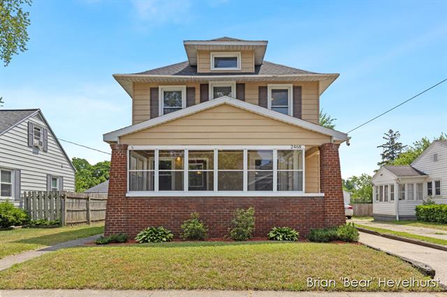 front view for 2468 Central Avenue Sw, Wyoming, Mi. 49519