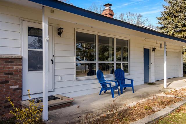 Builiding view four for 7222 West Bay Shore, Traverse City, MI. 49684