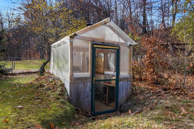 Builiding view thirty two for 7222 West Bay Shore, Traverse City, MI. 49684