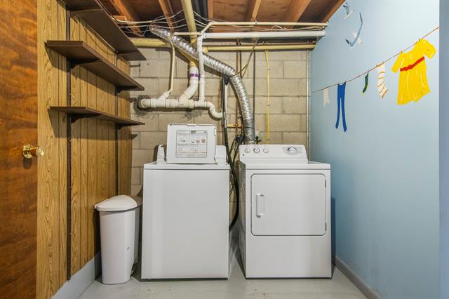 Builiding view twenty five for 7222 West Bay Shore, Traverse City, MI. 49684