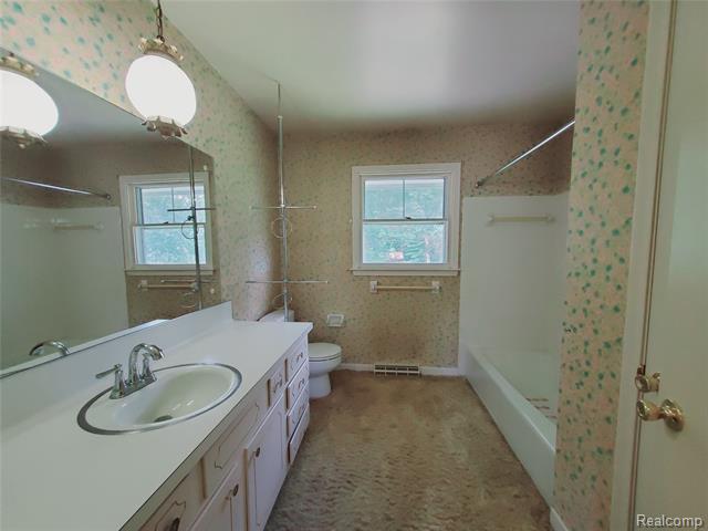 Builiding view thirty two for 8276 Appleway, Grand Blanc, MI. 48439