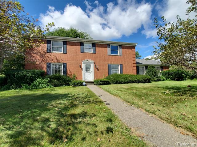 front view for 8276 Appleway Drive, Grand Blanc, Mi. 48439