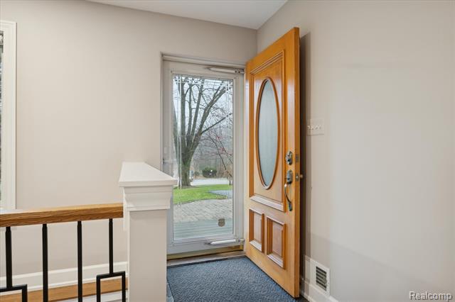 Builiding view four for 30609 Inkster, Franklin, MI. 48025