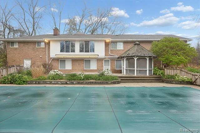 Builiding view thirty two for 30609 Inkster, Franklin, MI. 48025