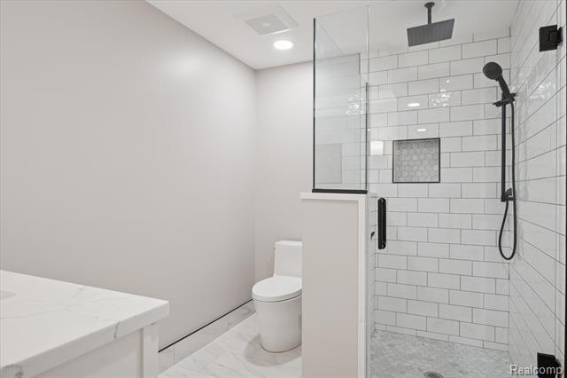 Builiding view twenty eight for 30609 Inkster, Franklin, MI. 48025