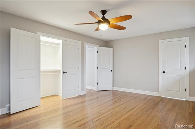 Builiding view twenty one for 30609 Inkster, Franklin, MI. 48025