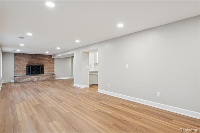 Builiding view twenty six for 30609 Inkster, Franklin, MI. 48025