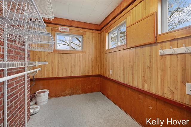 Builiding view fifteen for 6185 Wing, Grand Rapids, MI. 49512