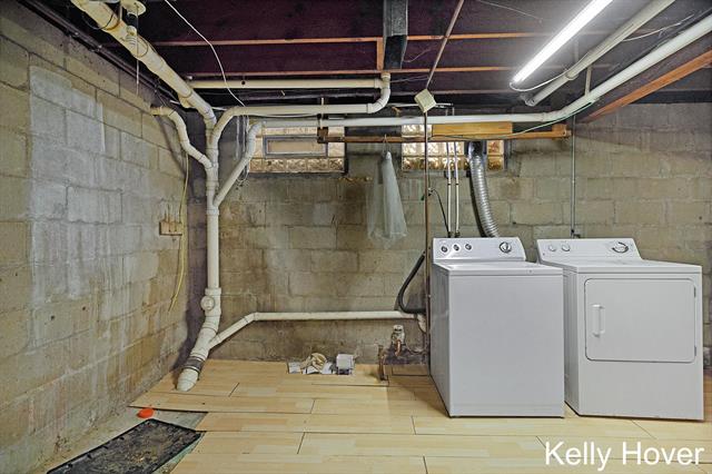 Builiding view twenty three for 6185 Wing, Grand Rapids, MI. 49512