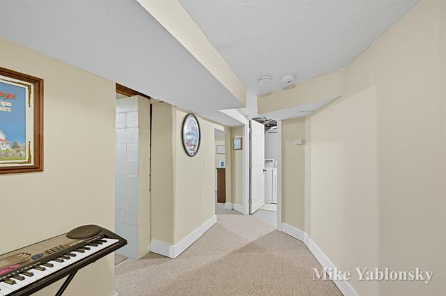 Builiding view twenty seven for 465 Kenwood, Grand Rapids, MI. 49505