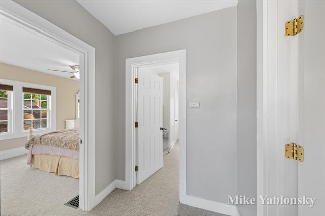 Builiding view twenty six for 465 Kenwood, Grand Rapids, MI. 49505