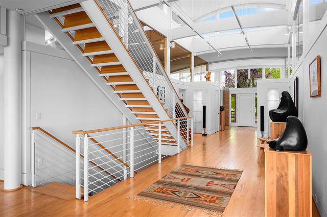 Builiding view fifty seven for 2721 Nelson, Traverse City, MI. 49686