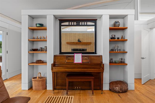 Builiding view fifty three for 2721 Nelson, Traverse City, MI. 49686