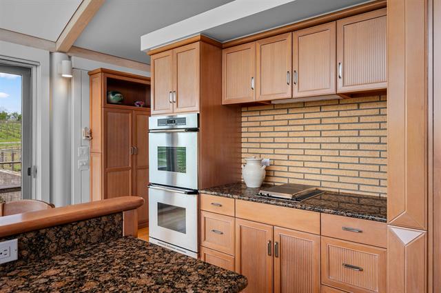 Builiding view forty seven for 2721 Nelson, Traverse City, MI. 49686