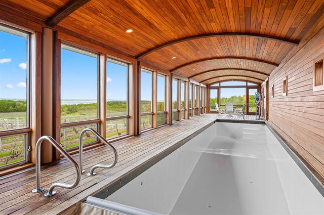 Builiding view forty for 2721 Nelson, Traverse City, MI. 49686