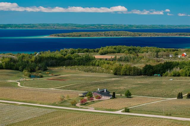 Builiding view seven for 2721 Nelson, Traverse City, MI. 49686