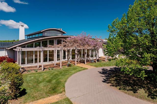 Builiding view six for 2721 Nelson, Traverse City, MI. 49686