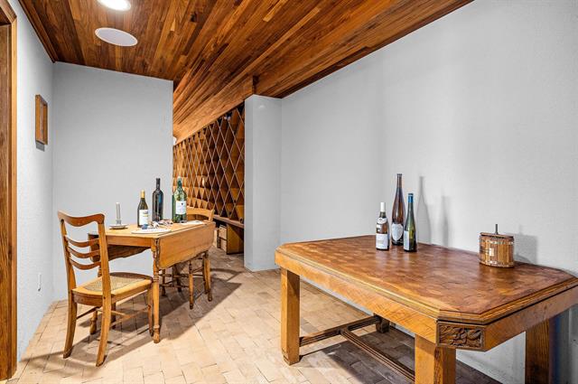 Builiding view sixty five for 2721 Nelson, Traverse City, MI. 49686