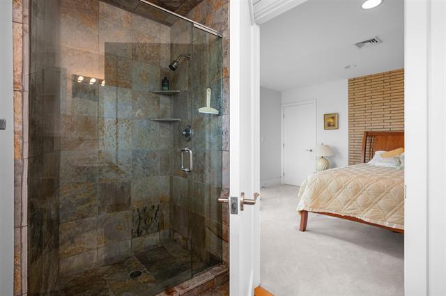 Builiding view sixty nine for 2721 Nelson, Traverse City, MI. 49686