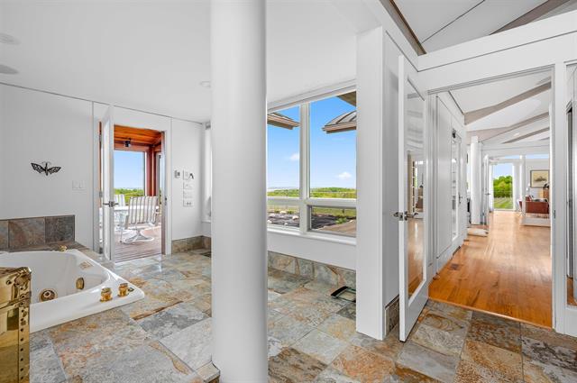 Builiding view thirty eight for 2721 Nelson, Traverse City, MI. 49686