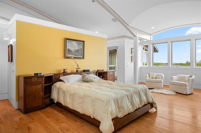 Builiding view thirty four for 2721 Nelson, Traverse City, MI. 49686