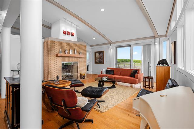 Builiding view thirty for 2721 Nelson, Traverse City, MI. 49686