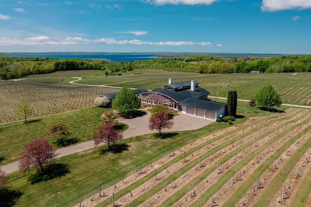 Builiding view three for 2721 Nelson, Traverse City, MI. 49686