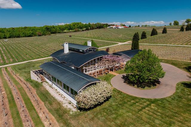 Builiding view twelve for 2721 Nelson, Traverse City, MI. 49686