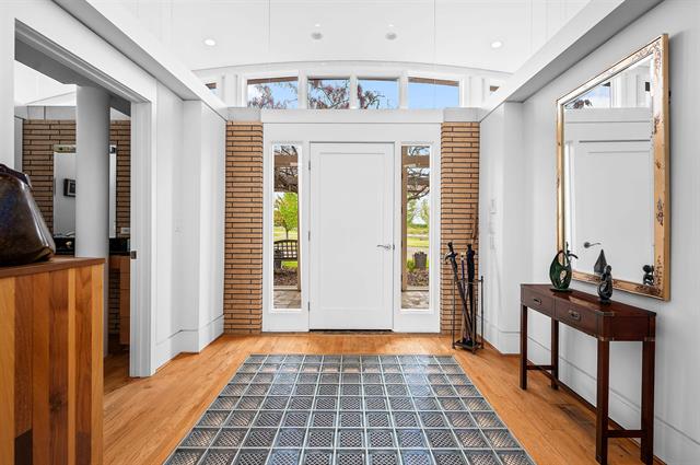 Builiding view twenty one for 2721 Nelson, Traverse City, MI. 49686