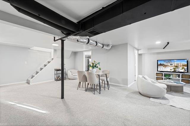 Builiding view seventeen for 130 Calvert, Waterford, MI. 48328