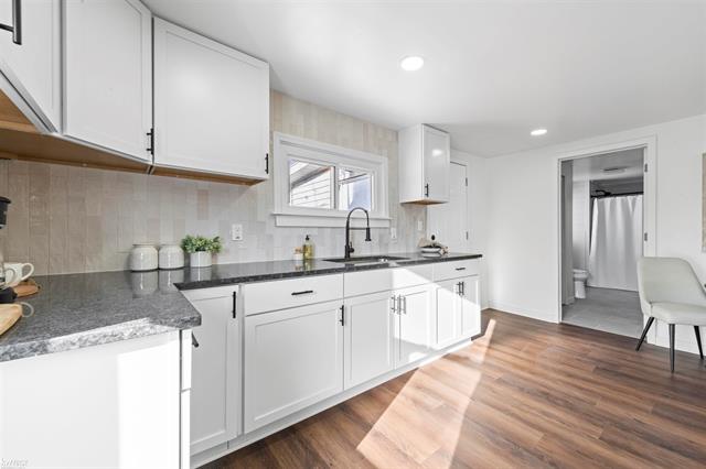 Builiding view six for 130 Calvert, Waterford, MI. 48328