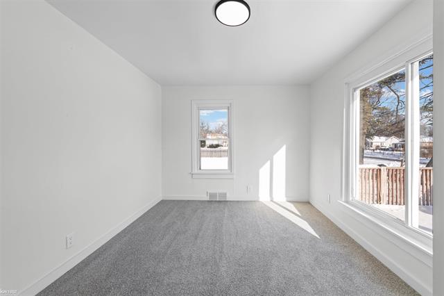 Builiding view ten for 130 Calvert, Waterford, MI. 48328