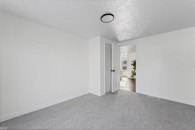 Builiding view thirteen for 130 Calvert, Waterford, MI. 48328